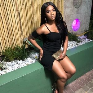 Meet your Posher, Eboney